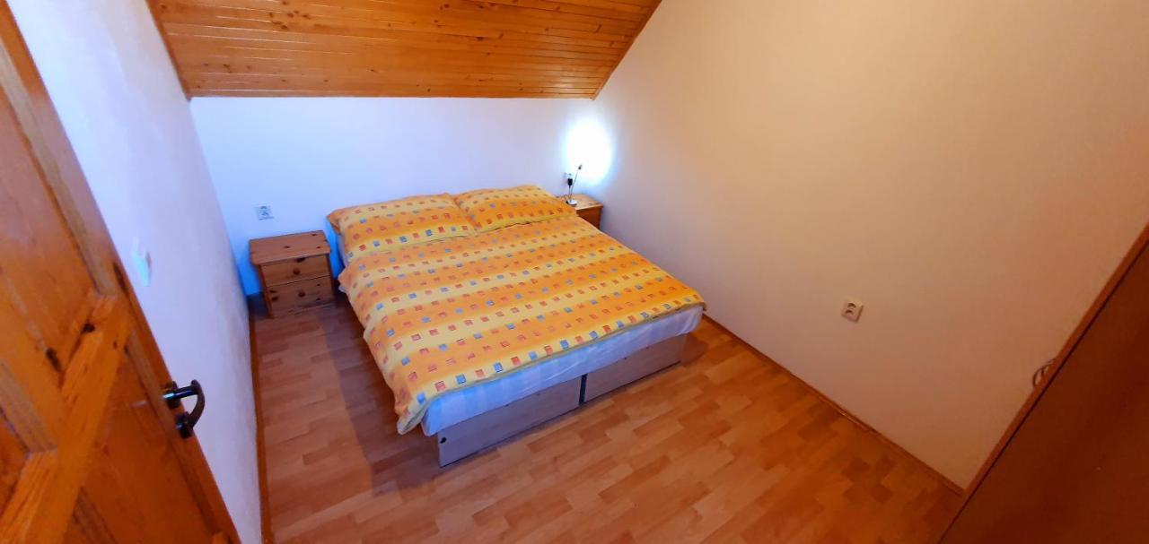 Vilka Cibulka A Chata Cesnacik Izipovce Exterior photo